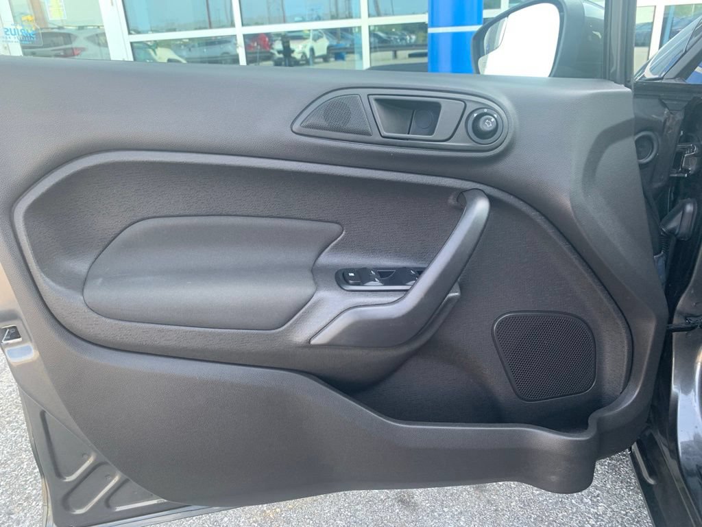 Used 2018 Ford Fiesta SE w/ Equipment Group 201A FWD image 14