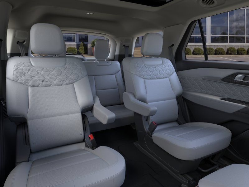 New 2026 Ford Explorer Platinum w/ LUX Leather Package AWD/4WD image 11