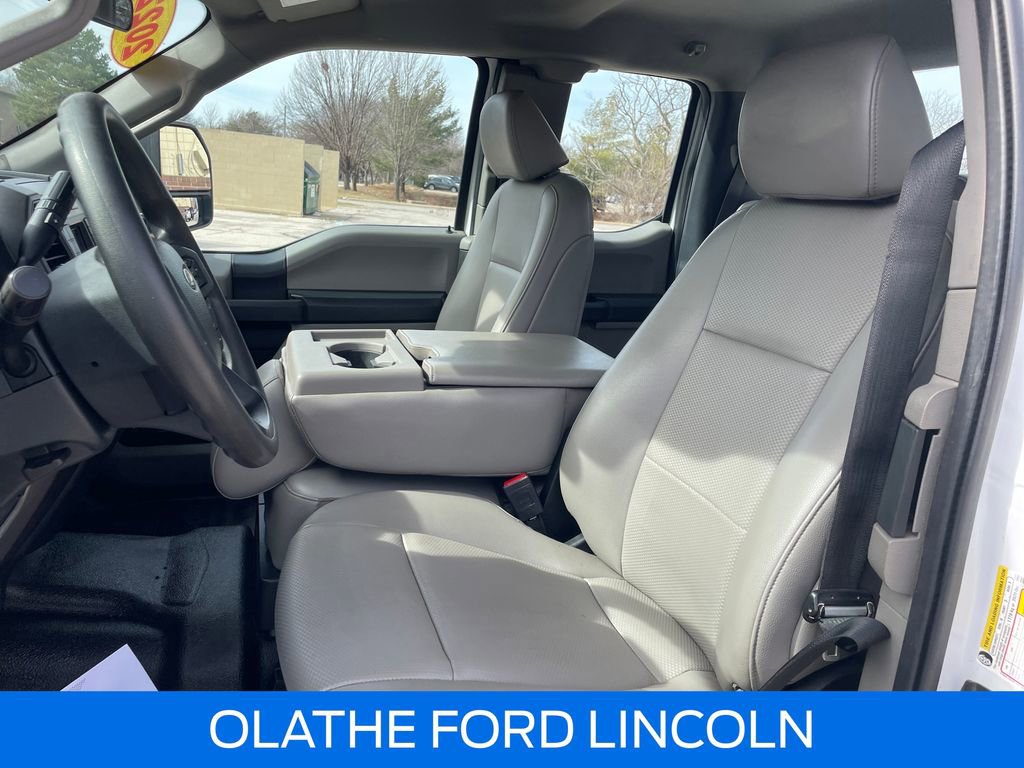Used 2022 Ford F250 XL w/ Power Equipment Group image 11