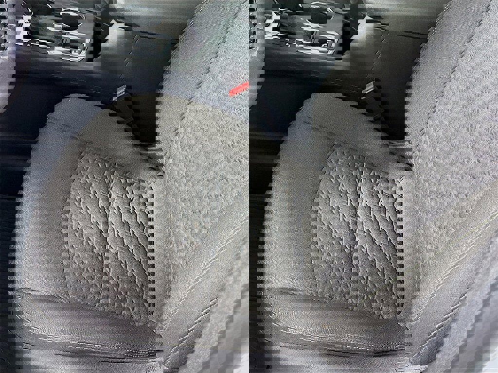 Used 2019 Chevrolet Equinox LT image 12