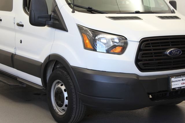 Used 2017 Ford Transit 250 130 Low Roof RWD image 2