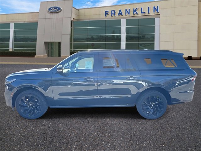 New 2025 Lincoln Navigator L Reserve w/ Jet Appearance Package image 4