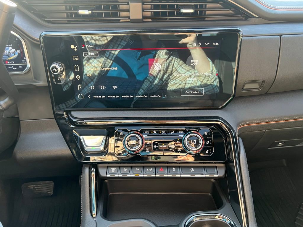 Used 2025 GMC Sierra 3500 AT4 w/ AT4 Premium Plus Package image 28