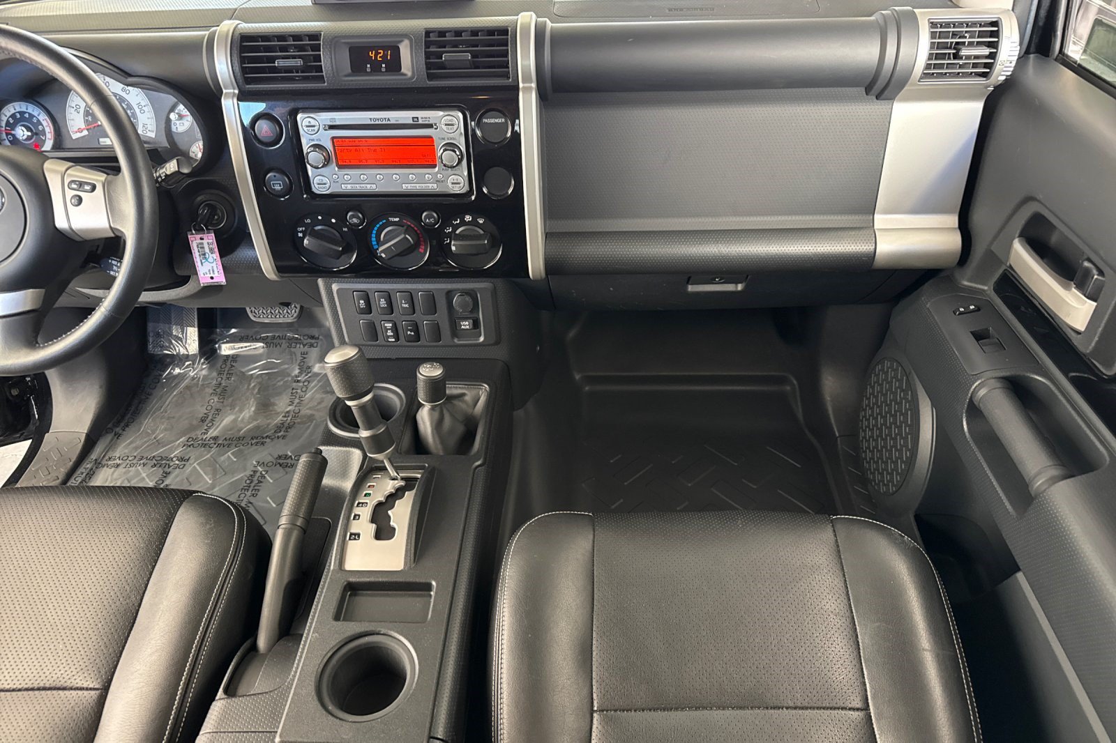 Used 2014 Toyota FJ Cruiser 4WD w/ Upgrade Package image 17
