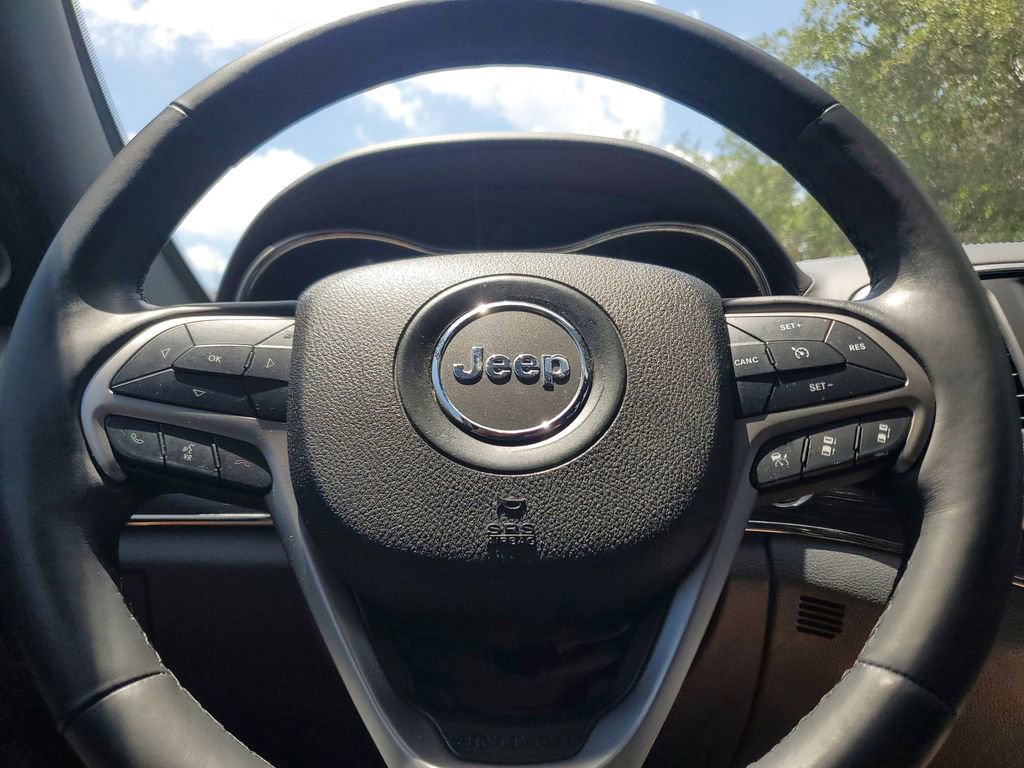 Used 2018 Jeep Grand Cherokee High Altitude RWD image 24