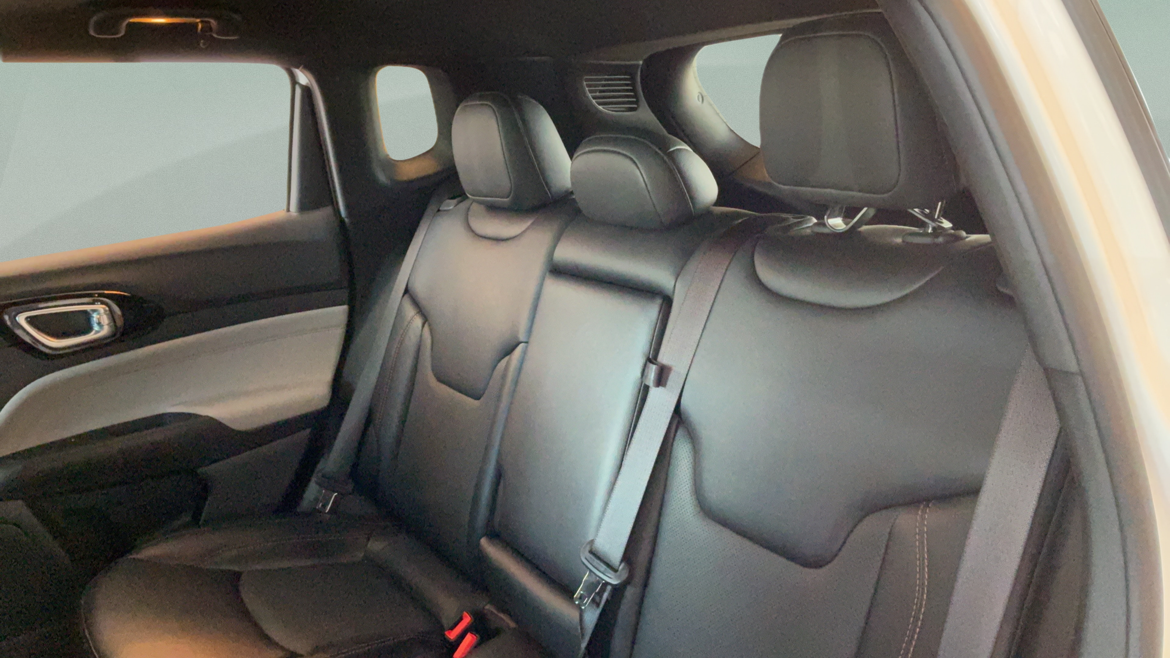 Used 2023 Jeep Compass Limited AWD/4WD image 27