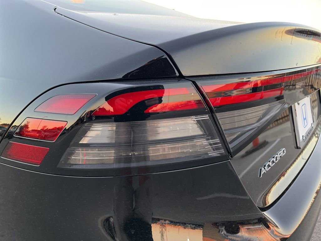 Used 2025 Honda Accord SE image 7