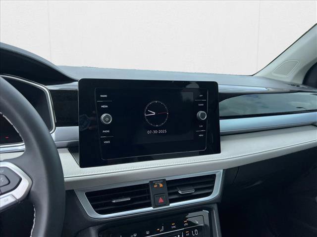 New 2025 Volkswagen Taos SE image 12