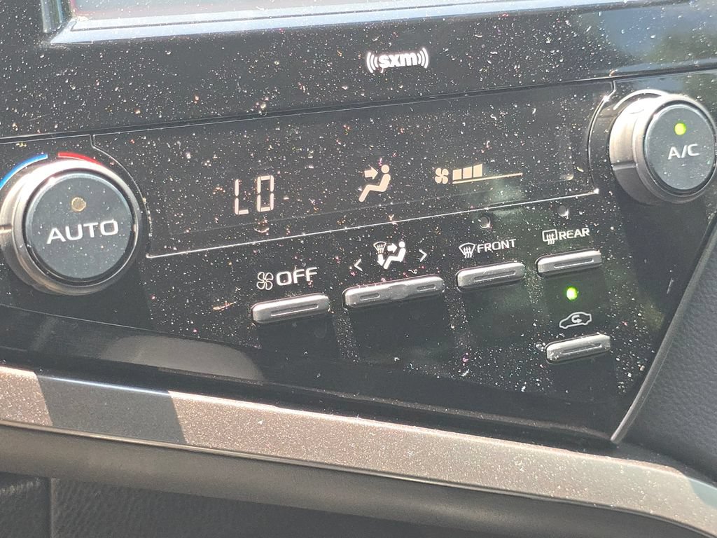 Used 2020 Toyota Camry SE FWD image 28