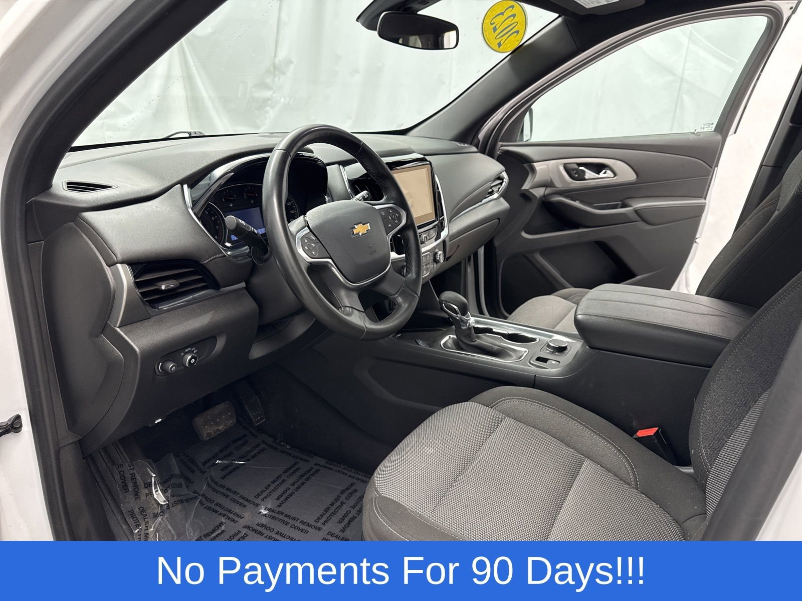 Used 2023 Chevrolet Traverse LT image 11