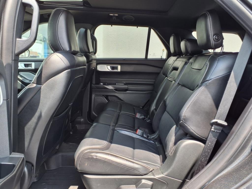 Used 2020 Ford Explorer ST w/ ST Street Pack image 15