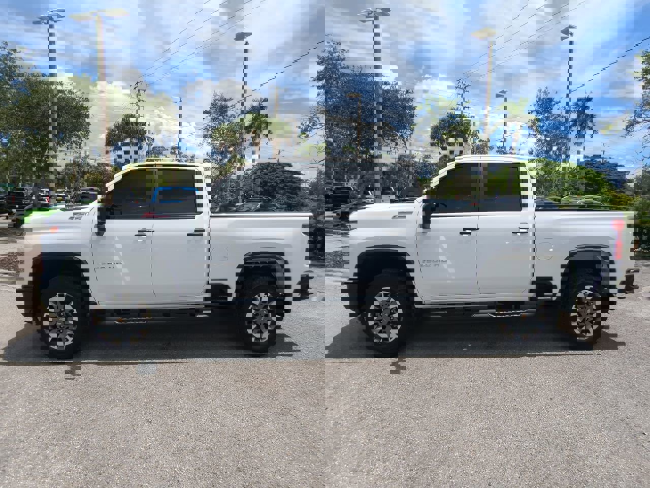 Used 2025 Chevrolet Silverado 2500 Custom w/ Custom Value Package image 8
