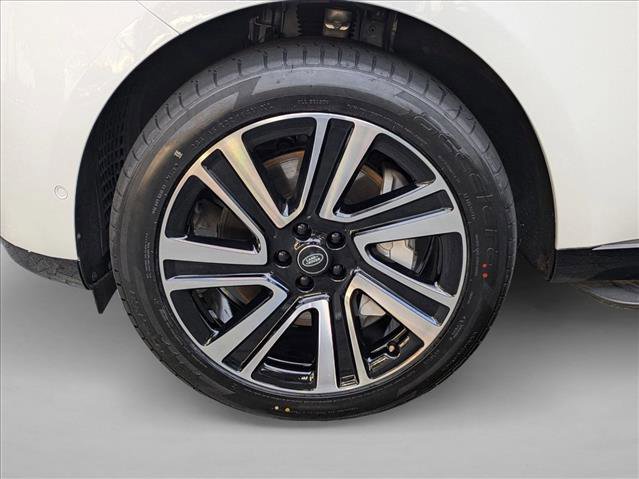 Used 2023 Land Rover Range Rover SE image 23