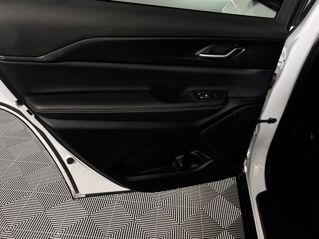 Certified 2024 Jeep Grand Cherokee L Laredo w/ Luxury Tech Group I image 26