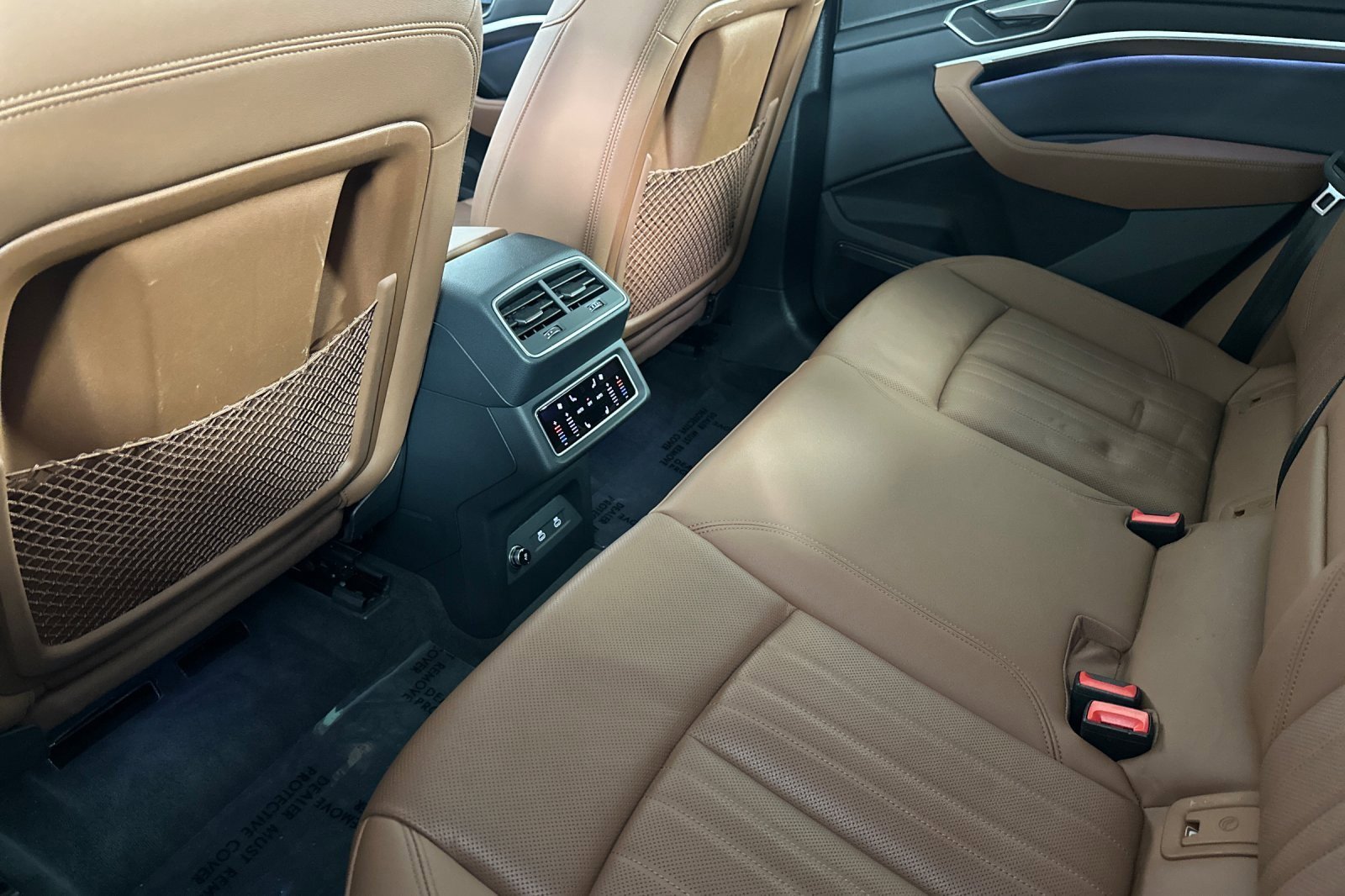 Used 2023 Audi e-tron Premium Plus w/ Premium Plus Package image 11