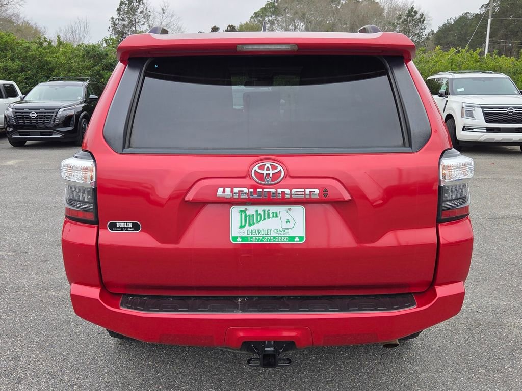 Used 2021 Toyota 4Runner SR5 Premium w/ Moonroof Package image 9