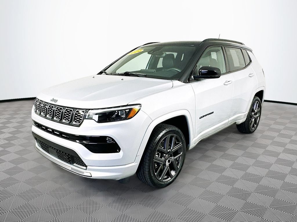 Used 2024 Jeep Compass Limited w/ High Altitude Package AWD/4WD image 6