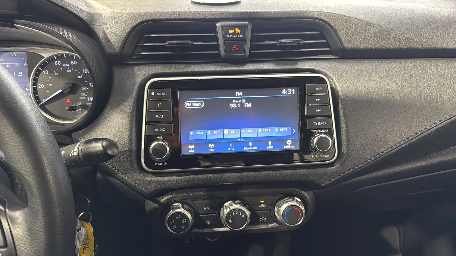 Used 2023 Nissan Versa S FWD image 16