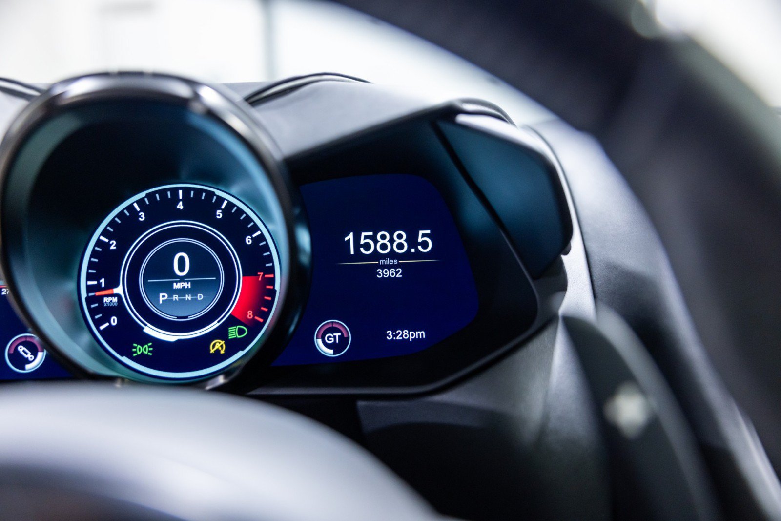 Used 2022 Aston Martin DBS Superleggera RWD image 45