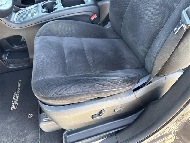 Used 2015 Dodge Grand Caravan SXT w/ Blacktop Package image 14