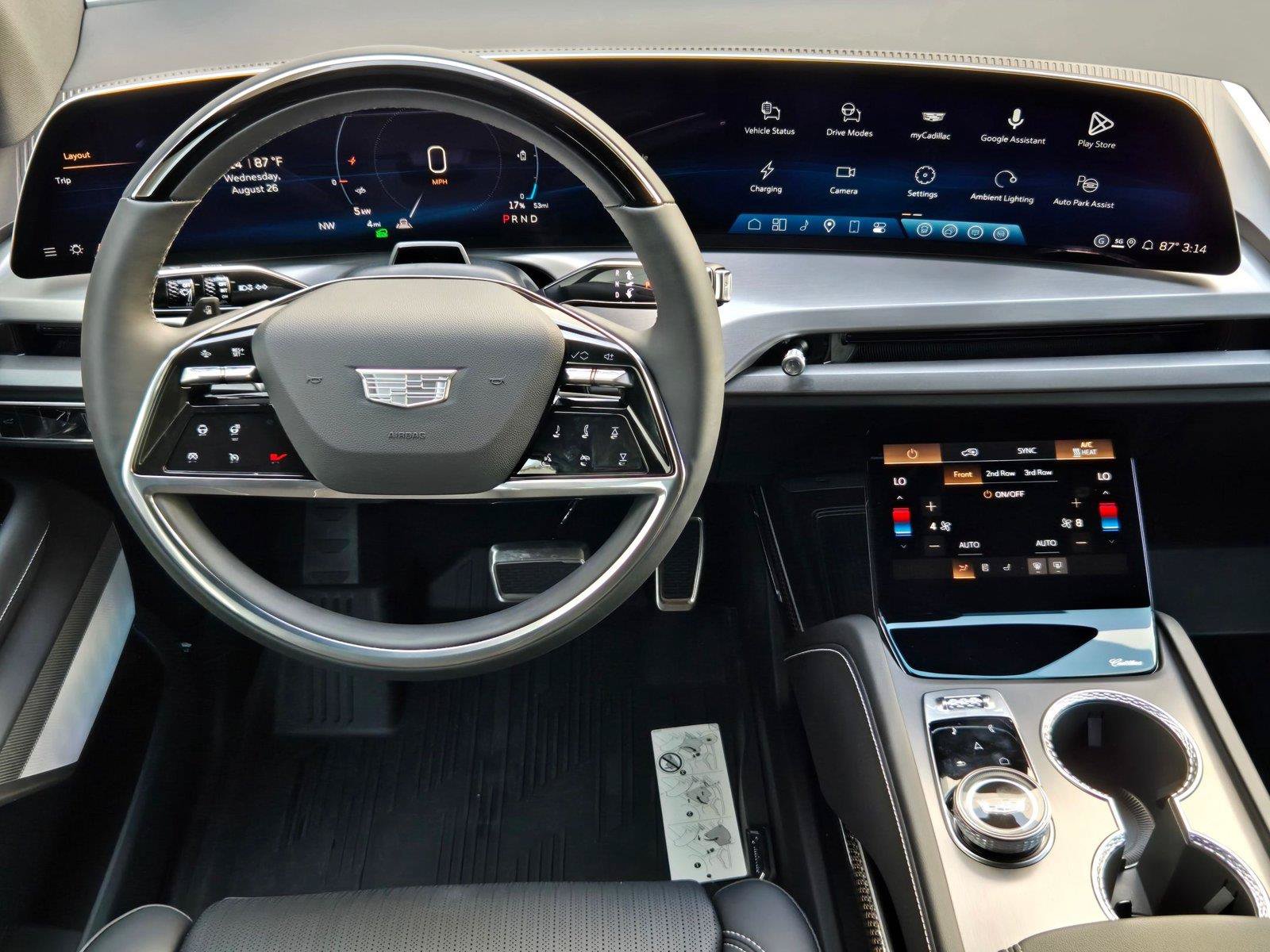 New 2027 Cadillac Vistiq Sport w/ LPO, Floor Liner Package AWD/4WD image 14