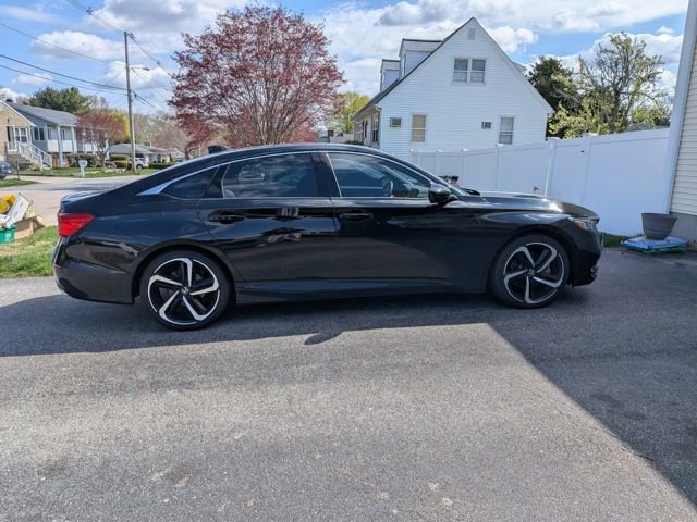 Used 2018 Honda Accord Sport image 4