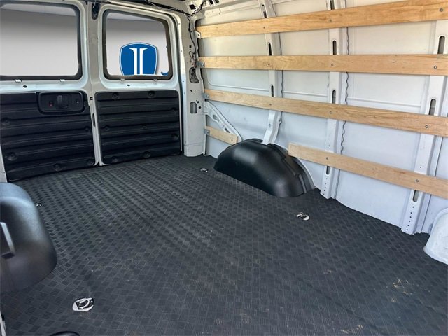 Used 2024 GMC Savana 2500 w/ Driver Convenience Package image 15