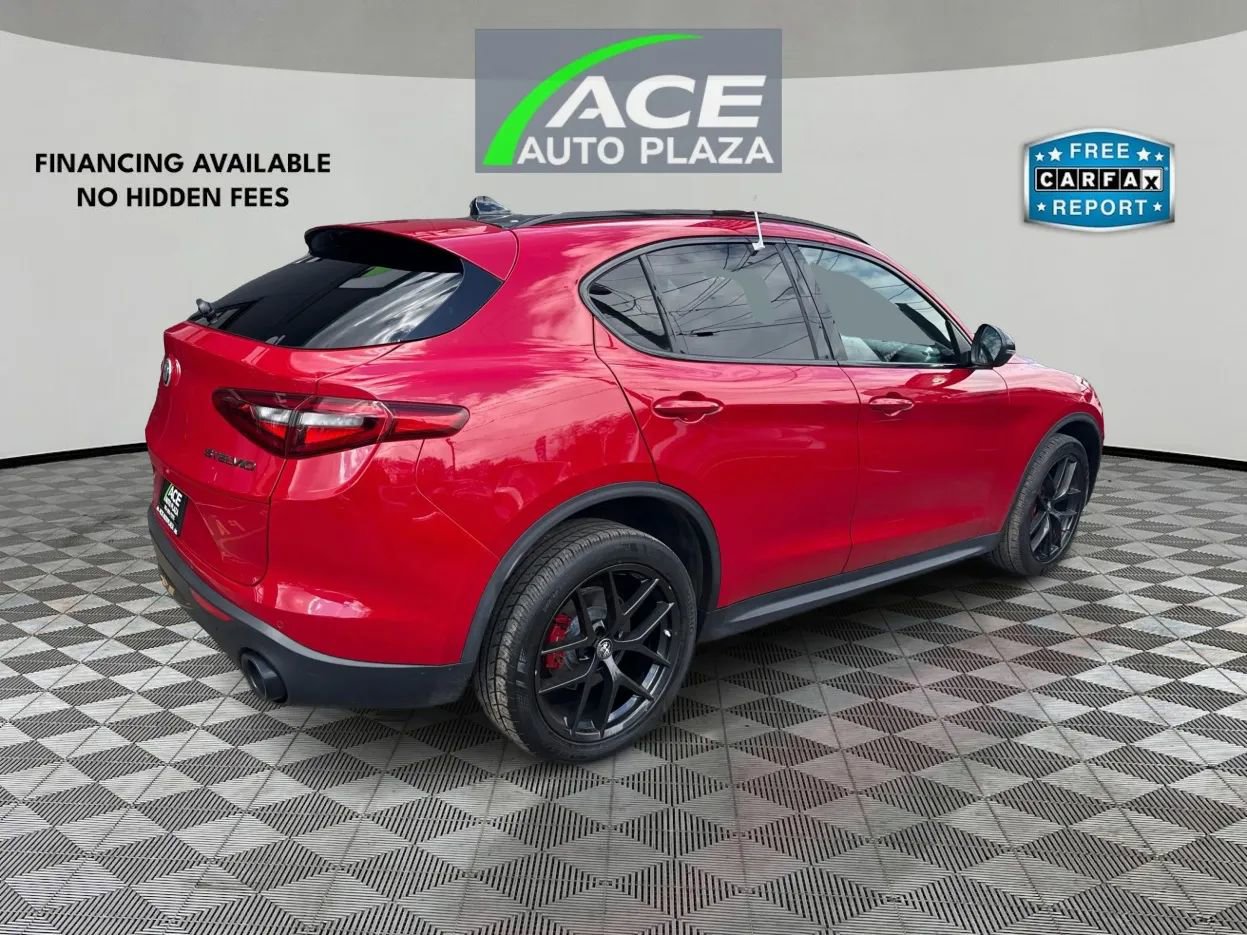Used 2019 Alfa Romeo Stelvio Ti Sport w/ Quick Order Package 22S Sport AWD/4WD image 5