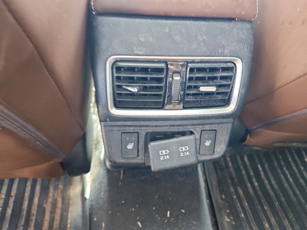 Used 2019 Subaru Outback 2.5i Touring w/ Protection Package #1 AWD/4WD image 17