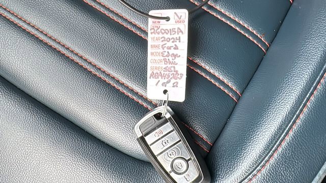 Certified 2024 Ford Edge SEL w/ Sport Appearance Package image 29