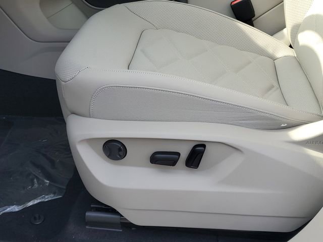 New 2026 Volkswagen Atlas SE image 14