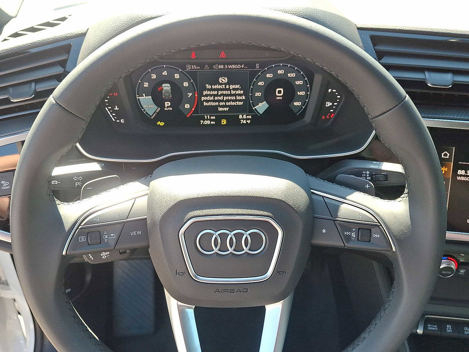 New 2025 Audi Q3 2.0T Premium image 15