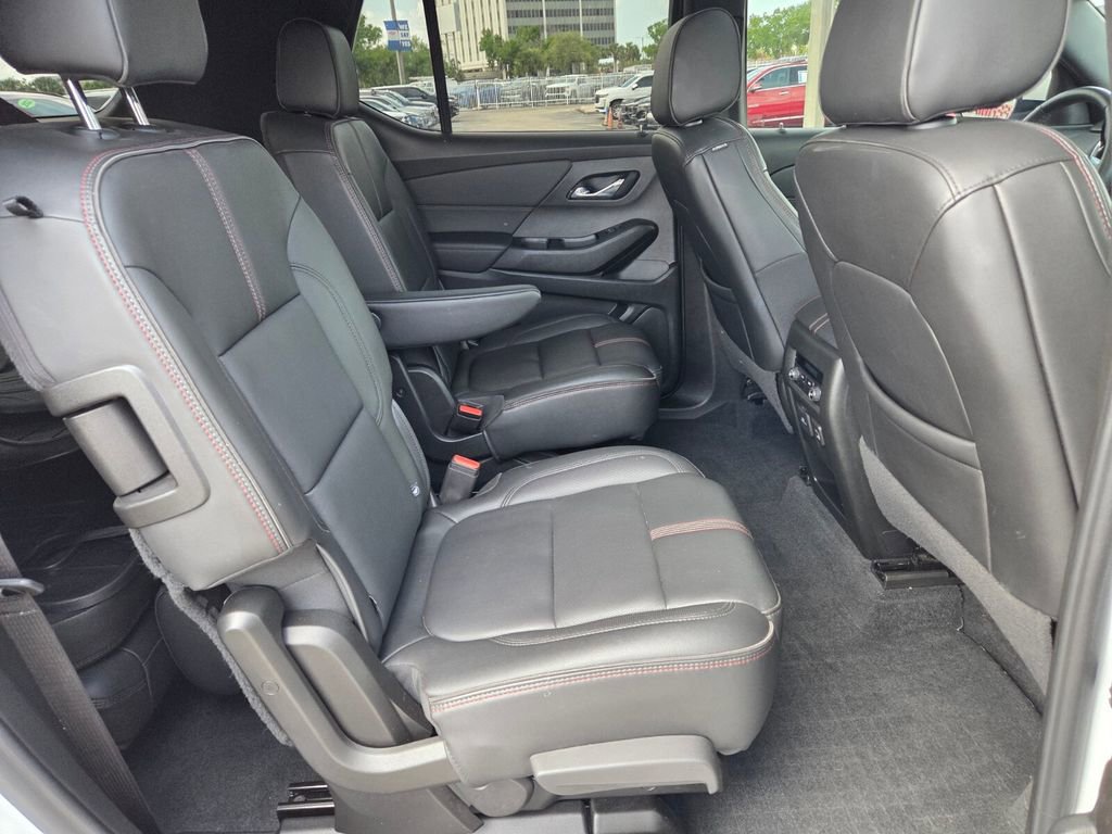 Certified 2023 Chevrolet Traverse RS w/ LPO, Floor Liner Package AWD/4WD image 16