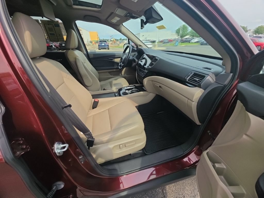 Certified 2022 Honda Pilot Elite image 35