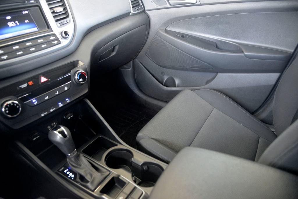 Used 2018 Hyundai Tucson SE w/ Cargo Package FWD image 27