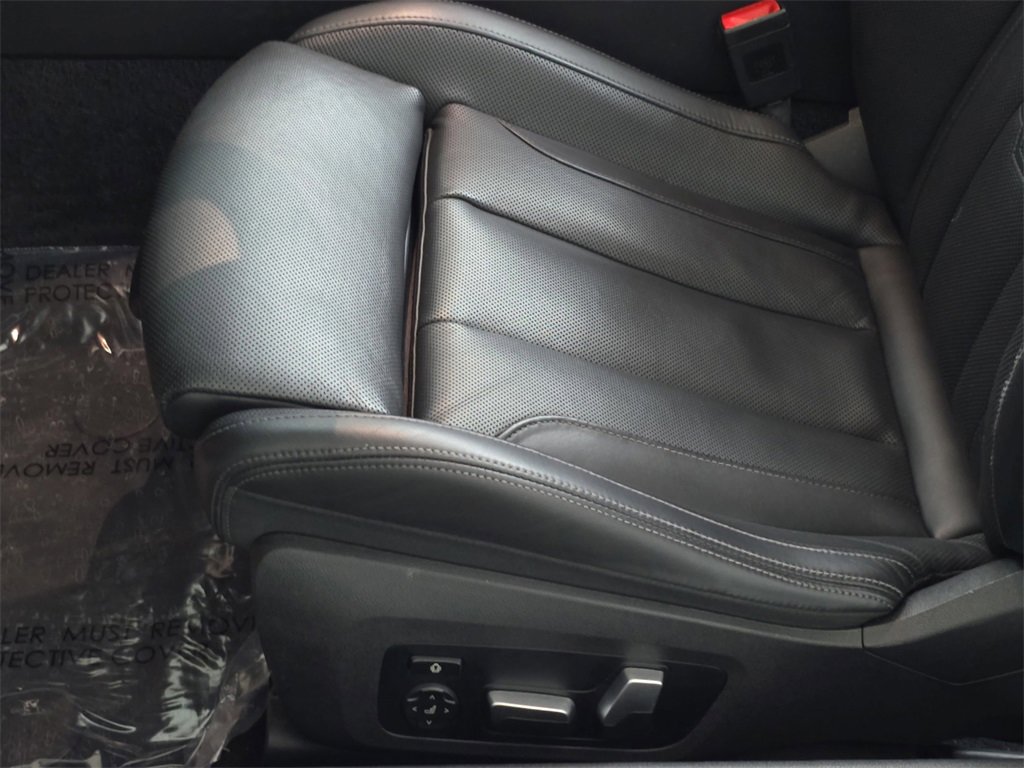 Used 2022 BMW 840i xDrive Convertible image 31