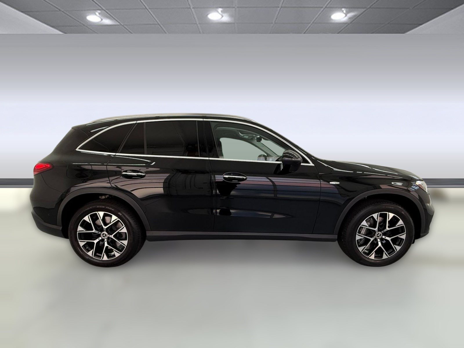 Certified 2025 Mercedes-Benz GLC 350e 4MATIC image 7
