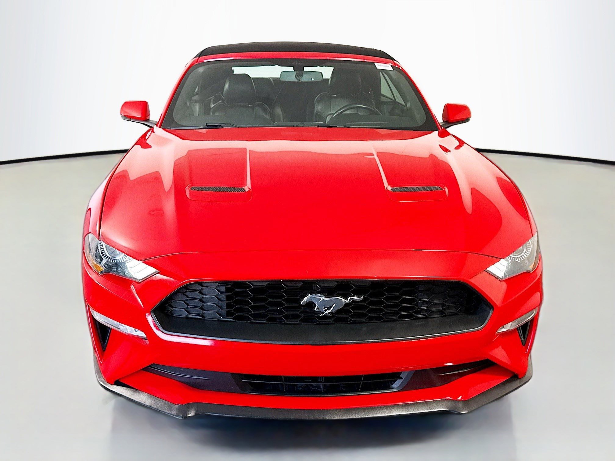 Used 2020 Ford Mustang Premium RWD image 2
