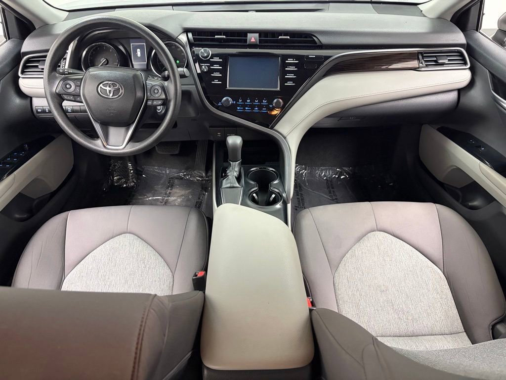 Used 2019 Toyota Camry LE FWD image 19