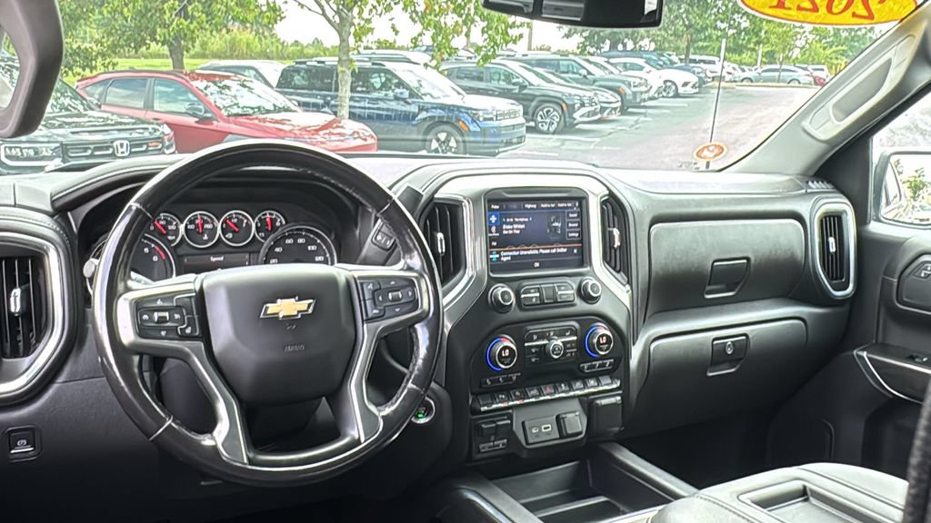 Used 2021 Chevrolet Silverado 1500 LTZ AWD/4WD image 11