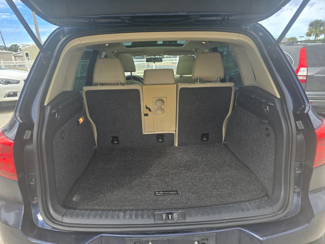 Used 2013 Volkswagen Tiguan SE image 9