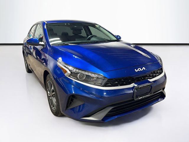 Used 2023 Kia Forte LXS image 1