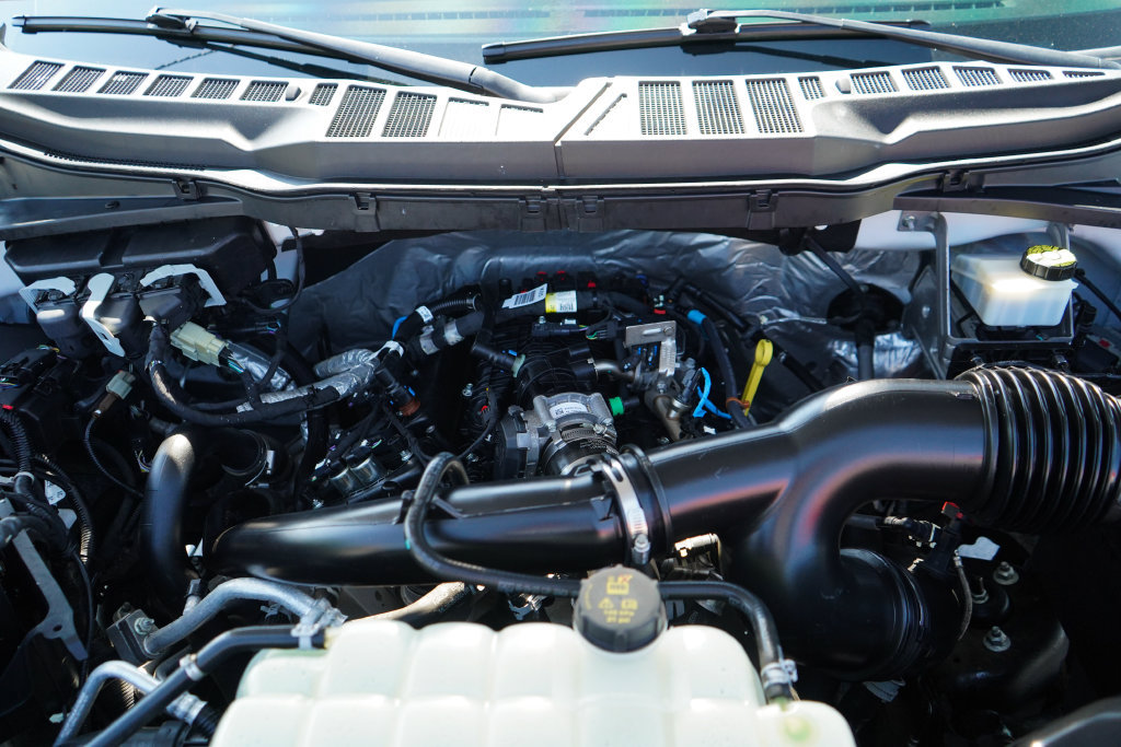 Used 2023 Ford F150 Lariat AWD/4WD image 16