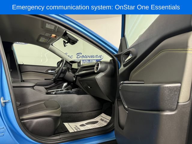 Used 2025 Chevrolet Trax ACTIV FWD image 16