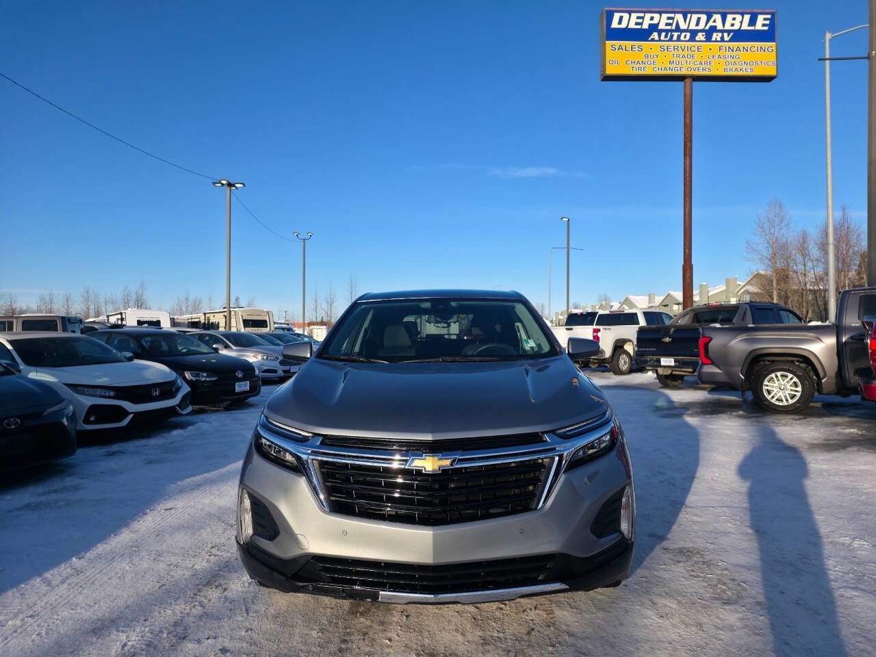Used 2023 Chevrolet Equinox LT w/ LPO, Floor Liner Package AWD/4WD image 2