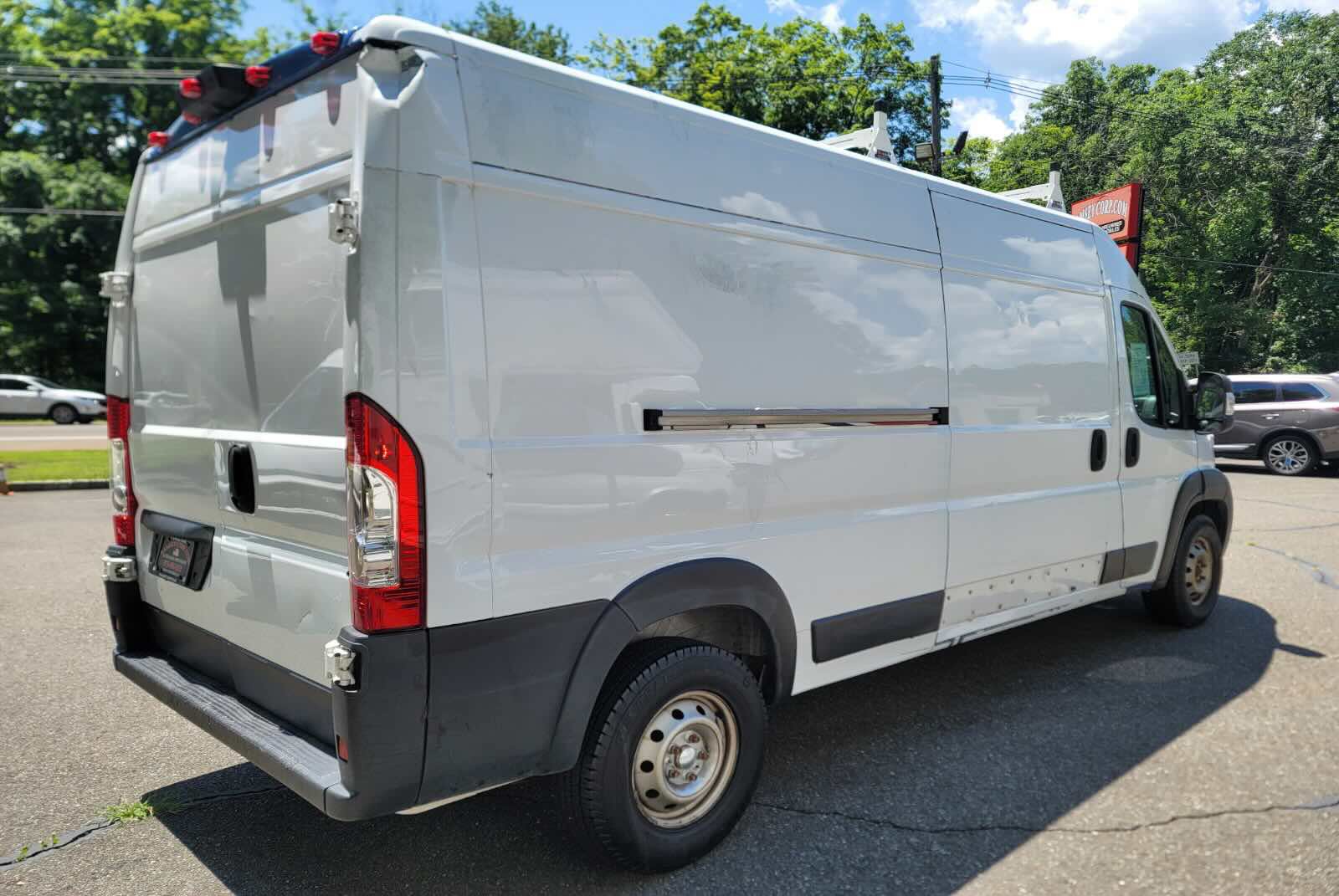 Used 2019 RAM ProMaster 2500 w/ Interior Convenience Group FWD image 2