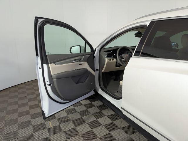 Certified 2023 Cadillac XT5 Premium Luxury image 16