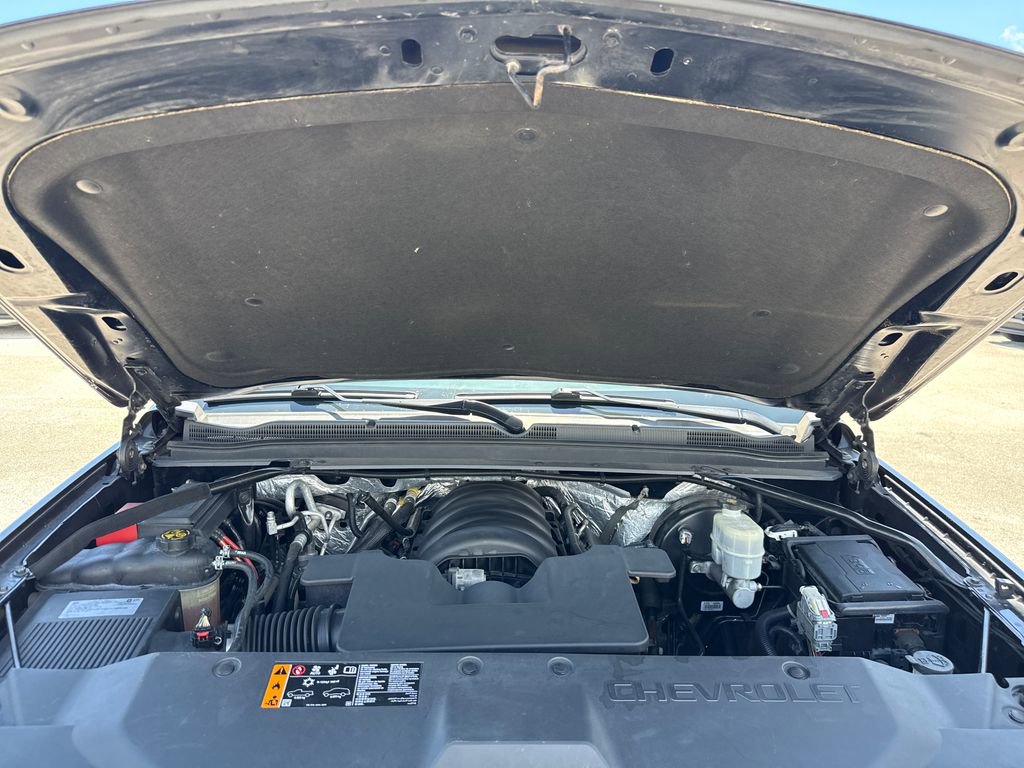 Used 2018 Chevrolet Tahoe LS w/ Enhanced Driver Alert Package RWD image 30