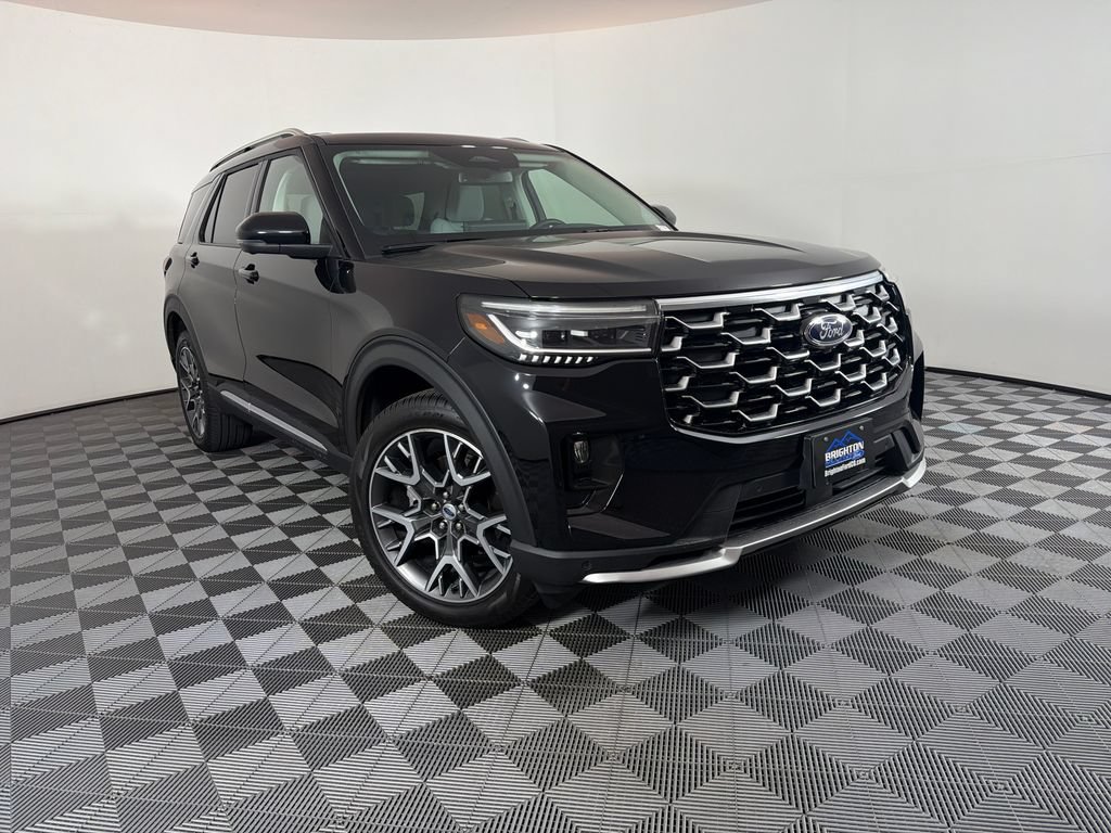 Used 2025 Ford Explorer Platinum w/ Ultimate Package AWD/4WD image 1