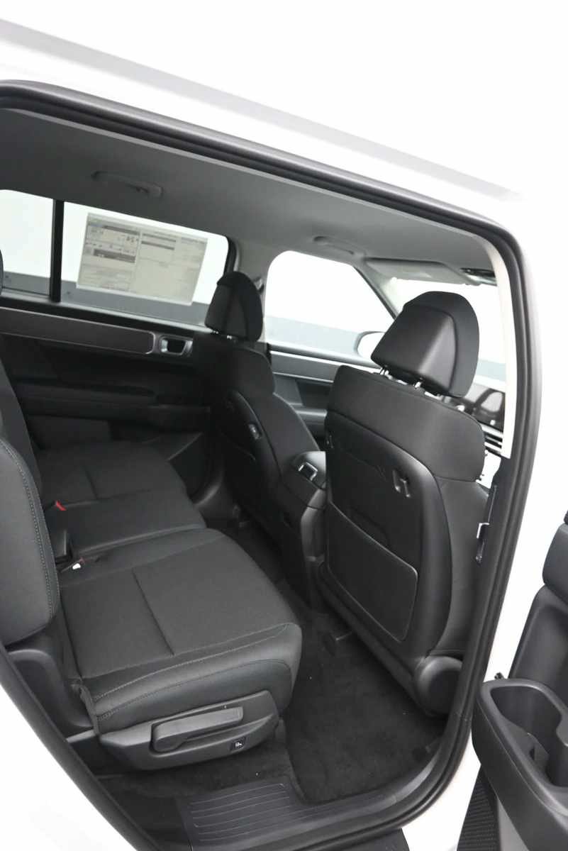 New 2027 Hyundai Santa Fe SE FWD image 10